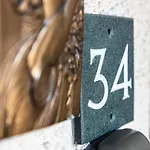 Luxury 2 Bed View Parking شقة