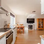 Luxury 2 Bed View Parking شقة باونيس أون وينديرمير