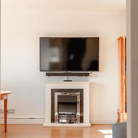 Luxury 2 Bed View Parking Appartement