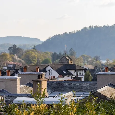 Luxury 2 Bed View Parking Appartement *